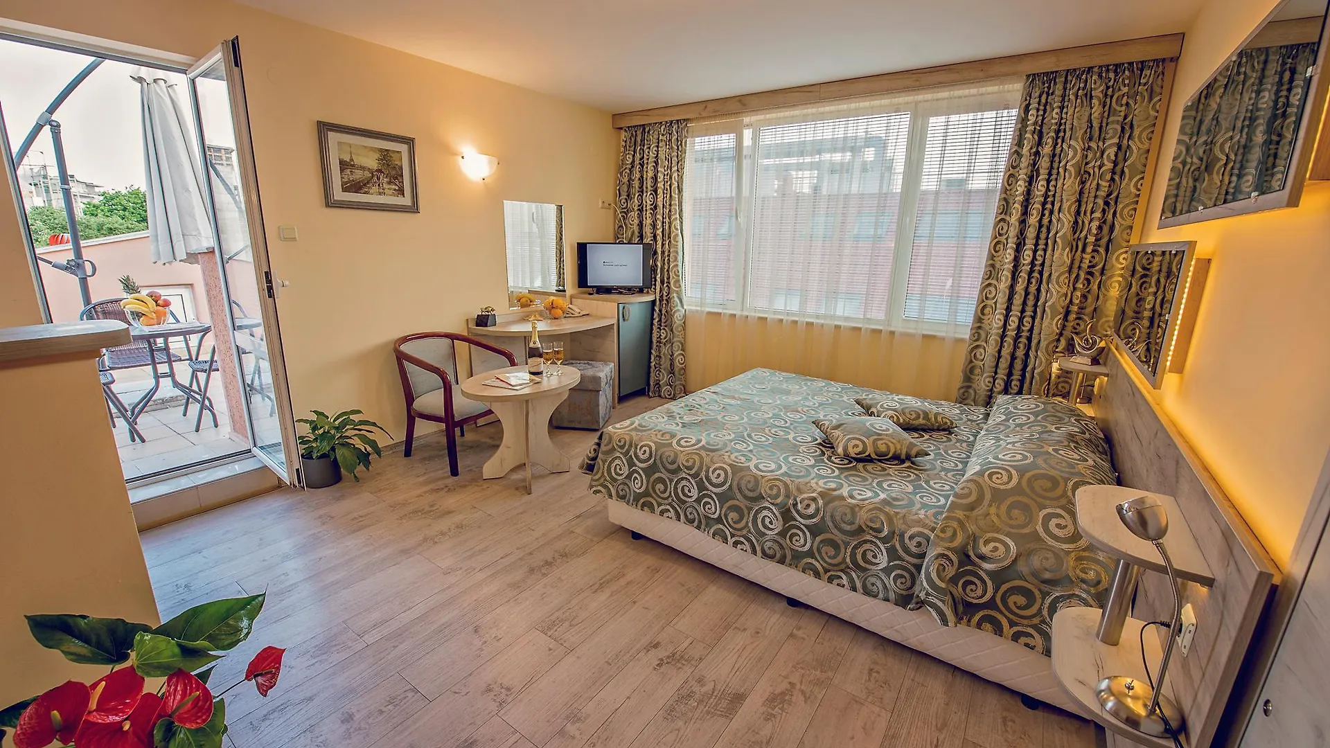 Victoria Hotel Warna