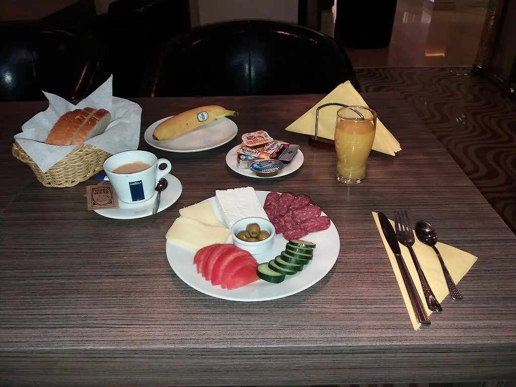 Victoria Hotel Warna