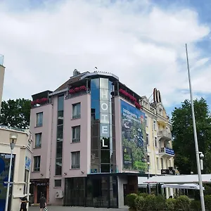 Family Opera Plaza- Former Отель Варна